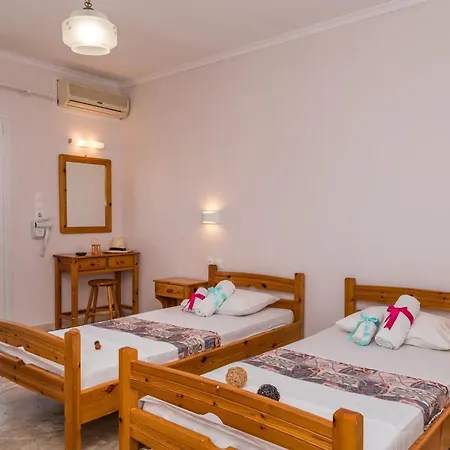 Hotel Roussa's