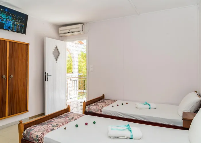 Roussa's Hotel Laganas