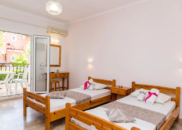 Hotel Roussa's