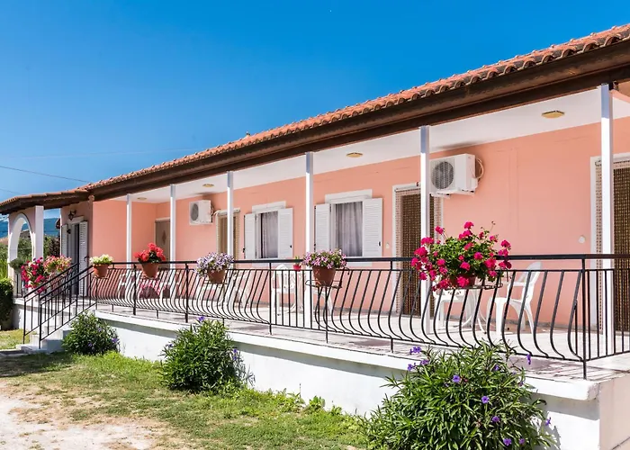 Hotel Roussa's